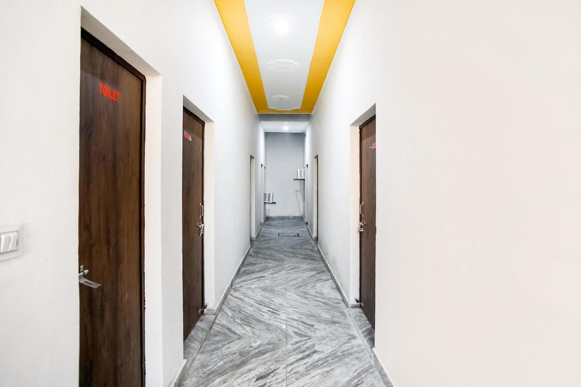 Hotel O Dollar ファリーダーバード エクステリア 写真